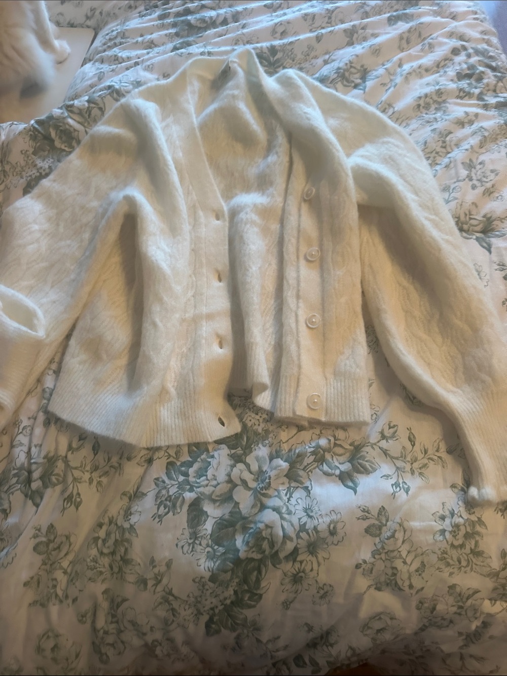 Spartina white sweater size medium